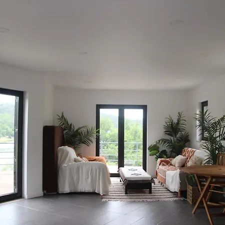 Casa Do Rio Treixedo