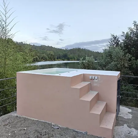 Casa Do Rio Holiday home Treixedo